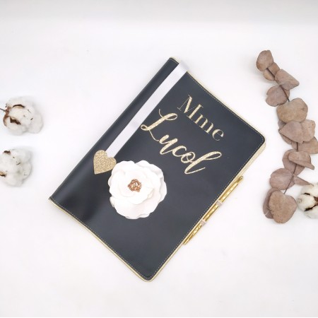 Couvre cahier d’appel pour maîtresse A4, à personnaliser en cuir végane
