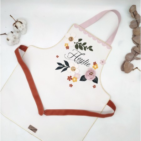 Tablier enfant bucolique, rose, vert en cuir végane